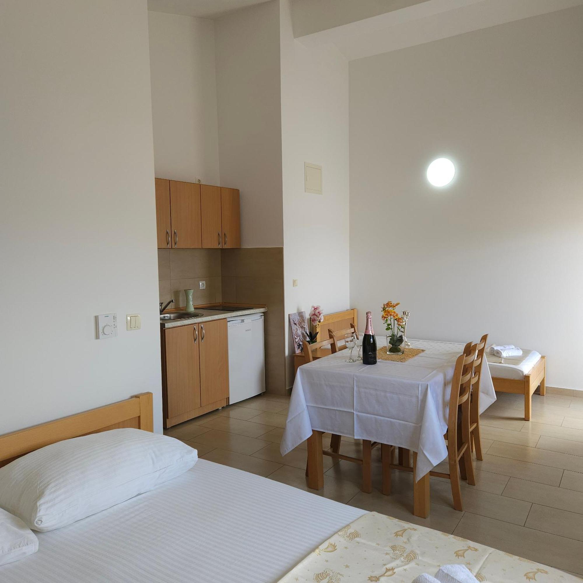 Apartments Cytrus ネウム エクステリア 写真